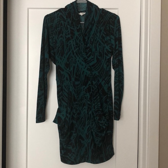 BCBGeneration Long Sleeve cocktail dress - Picture 2 of 4